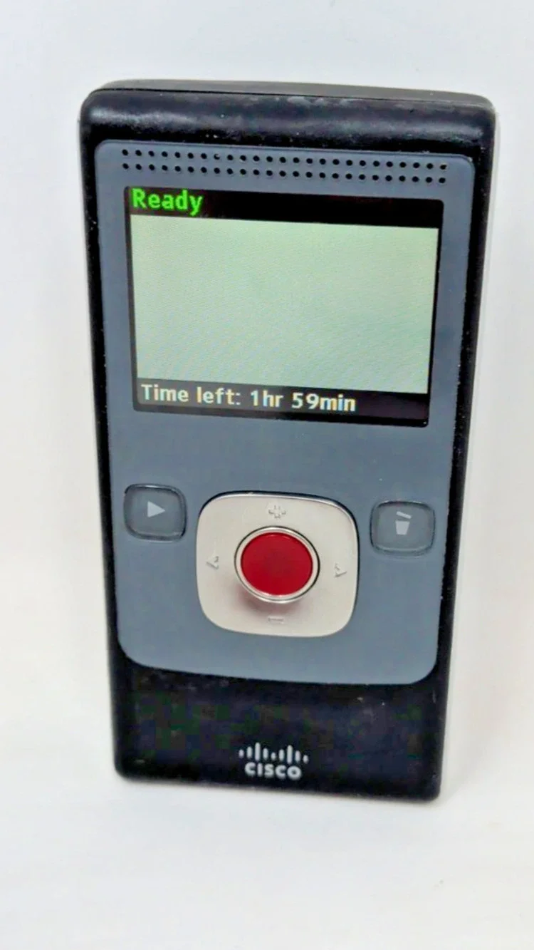 Cisco Flip Video Camcorder U32120 UltraHD 3 8GB Black Tested works fast ship